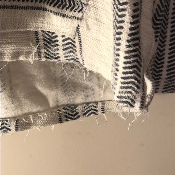 light sweatshirt - Picture 2 of 3